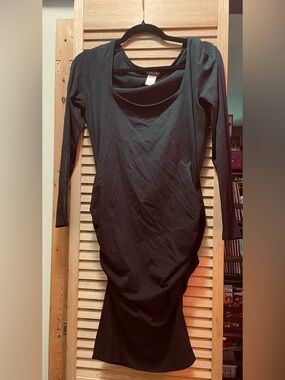 VENUS Black Scoop Neck Long Sleeve Bodycon Dress
